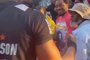 我的天！几年没打NBA，沃尔胖成这样了