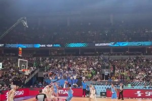 中投命中率高达61.1%！开发出中投的字母哥简直无敌😱😱