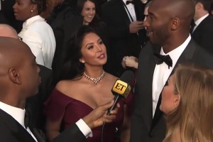 那年瓦妮莎的眼里 满是对爱人藏不住的欣赏与爱意😭