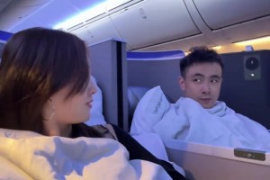 撒狗粮啊！赵继伟妻子晒视频：两个幼稚鬼的日常🤭