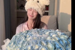 贝林：我们在更衣室里努力解决问题，更衣室百分百支持阿隆索！