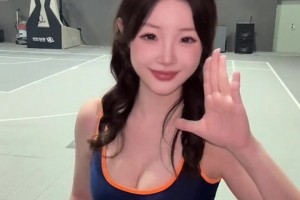 这身材太犯规了！！CBA广州龙狮啦啦队员晒热舞😍