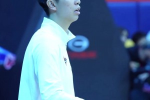 着急的时候“杨舒予”，冷静的时候“妹妹” 魅力黄教练... 😂