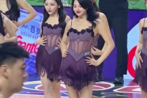 现场球迷大饱眼福！同曦美女啦啦队这表演也太诱惑了！😍