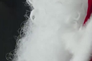 暖心！哈兰德扮演圣诞老人为小球迷送圣诞礼物！