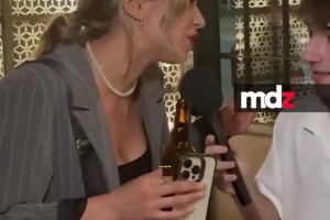 金发美女爆料：我和一名金发的河床球员缠绵上了，当时我有男朋友