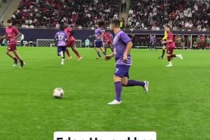 退役后阿扎尔这身材是真发福了😂