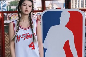 杰伦·格林真爱粉🥰女主播炼炼曾晒反差感穿搭~是真美啊~